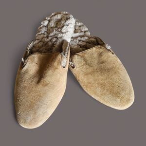 Birdies Tan Suede Slippers